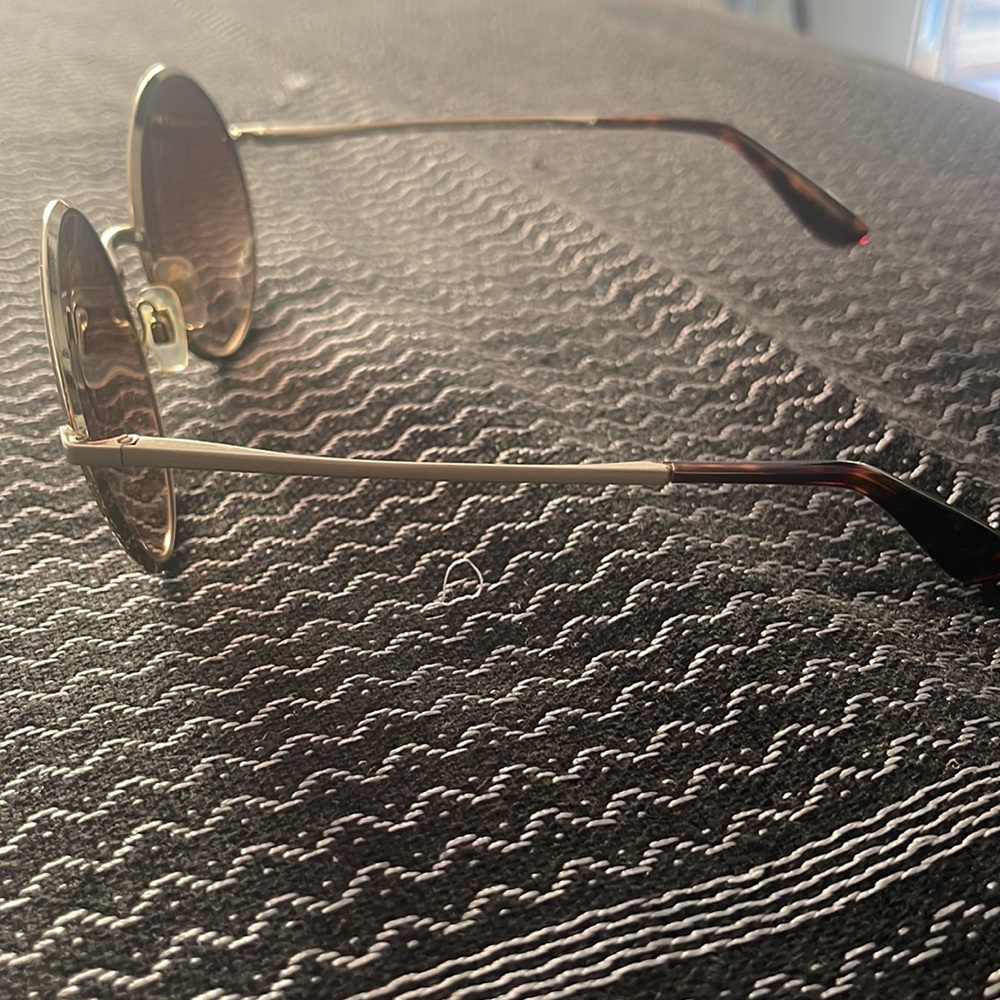 DOLCE&GABBANA SUNNIES - Picture 6 of 7